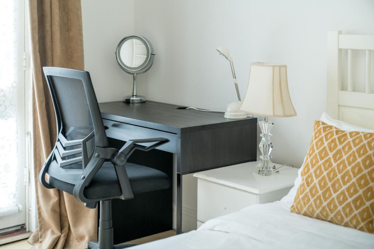 Crossharbour Canary Wharf 2 Bed Duplex Apartament Londra