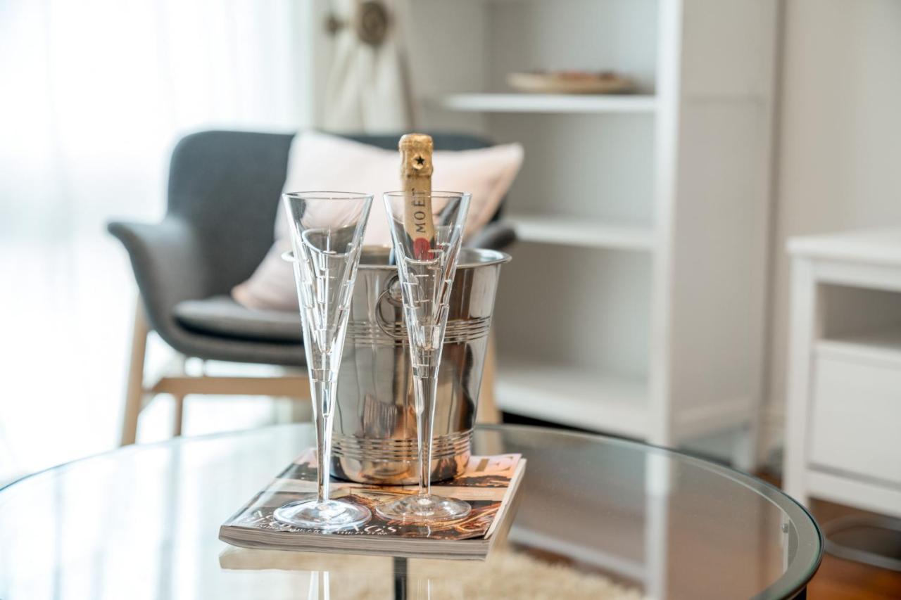 Crossharbour Canary Wharf 2 Bed Duplex Apartament
